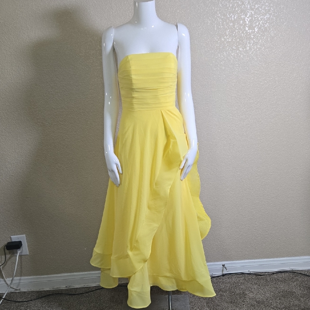 Elegant Yellow Strapless Dress - Picture 2 of 7